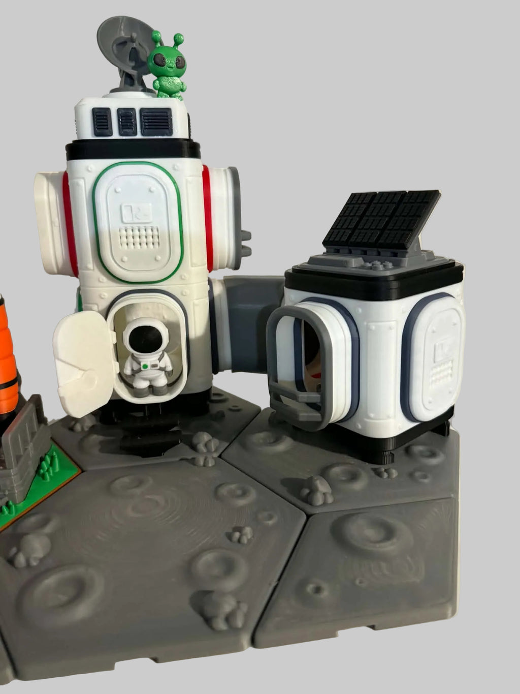 Moon Base Modular Space Station Set